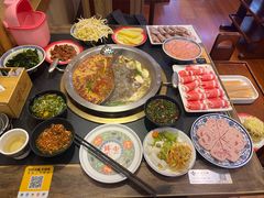 -沸炉重庆老火锅(军事博物馆店)