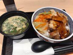 味增汤-吉野家(上海美罗城店)