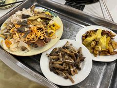 -菌之家·专业纯野生菌火锅·特色炒菌