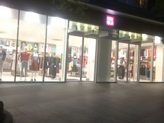 -优衣库(上海虹口龙之梦店)