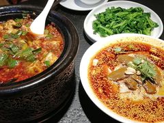 -万重锦·人文川菜馆(骡马市店)