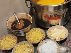 -王婆乔鲜鱼自助火锅(蜀汉路店)
