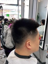 -韩国丽安形象设计