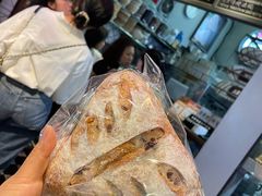 三角芝士包-Juicy Bakery(大学路店)