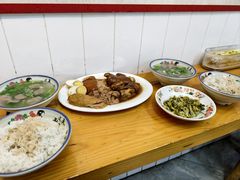 -明姨仔潮汕美食·碳炉猪脚·汕尾牛腩饭·起片鸡煲(起义路店)