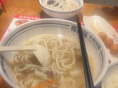 -鑫花溪牛肉米粉(东环大润发店)