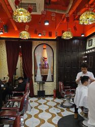 -东方先生国潮男士理发馆