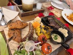-Mark&Mars Restaurant
