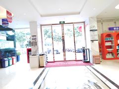-柏乐口腔医院·舒适化无痛种植牙中心(东盟商务区院)