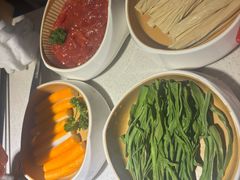 -海底捞火锅鲜切牛肉主题店(长寿路店)