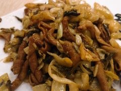 酸菜炒鹅肠-和膳居饮食有限公司