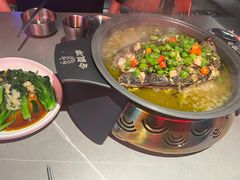 -令狐冲·炭烤活鱼(宝龙店)