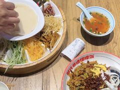 -怪噜范·老贵阳街头名小吃(鸿通城店)