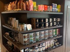 零售区-星巴克(杭州银泰城西一店)