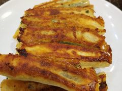 韭菜鸡蛋锅贴-燕青小馆(东园大厦店)