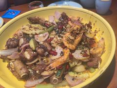 -休记光头香辣蟹干锅(绵竹店)