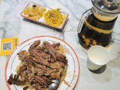 -那拉提肉筋抓饭