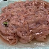 吃一顿正宗重庆火锅，醇厚的牛油锅底加上新鲜食材，真是爽歪歪。