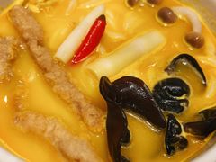 金汤酥肉酸辣米线-云海肴·汽锅鸡·云南菜(苏州中心店)