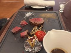-恰餐厅及酒吧 CHAR Bar & Grill (北京丽都皇冠假日店)
