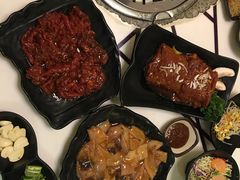 -艺林烤肉城(光明店)