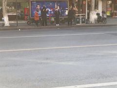 -来伊份(香积寺路店)