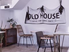 -Old House