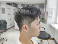 -镁连社·美联社