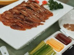 精品烤鸭-东四民芳餐厅(世茂工三店)
