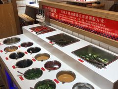 自助调料区-贤合庄卤味火锅(安吉万达店)