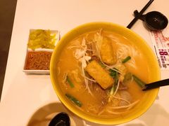 -谭仔云南米线(粉岭车站路店)