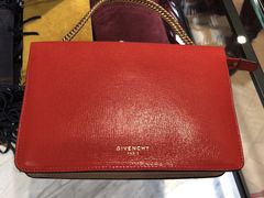 -GIVENCHY(佛罗伦萨小镇奥莱店)