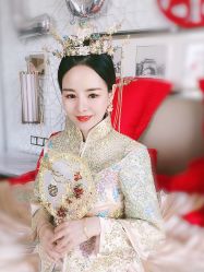 -艾米丽婚纱礼服