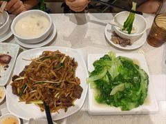 -香港新发烧腊茶餐厅(水围店)