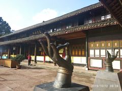 -峨眉山报国寺