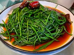 -一个勺子新疆锡伯主题私房菜(红墙巷49号院店)