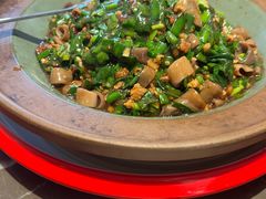 -吕氏焗小鲜•海鲜青岛菜(总店)