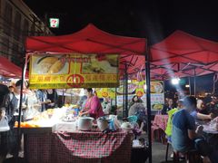 -芒果糯米饭摊子