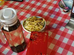 -顶峰夜宴·龙虾烧烤大排档(九江学院店)