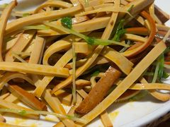 -亮欢寨酸汤鱼(沙冲路店)