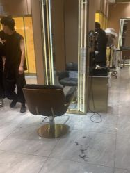 -一東造型烫发染发