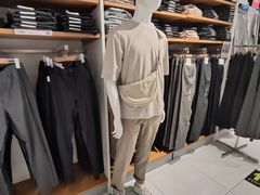 -优衣库(北京万柳华联购物中心店)