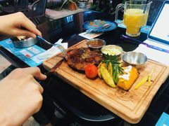 -拾挚扒房(招商花园城店)