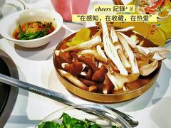 -菌小白·野生菌火锅(时尚天河店)