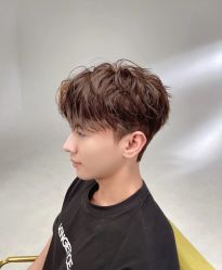 -朗峰专业美发沙龙