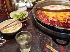 -四小区火锅·巷子里的重庆火锅(花照壁店)