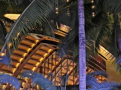 -三亚湾海居铂尔曼度假酒店