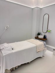 -苑苑vbeauty科技美容SPA