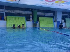 -龙格亲子游泳·水育早教中心(华亿大润发店)