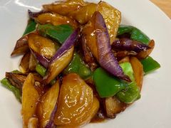 -关东小磨东北菜(上海长风大悦城店)